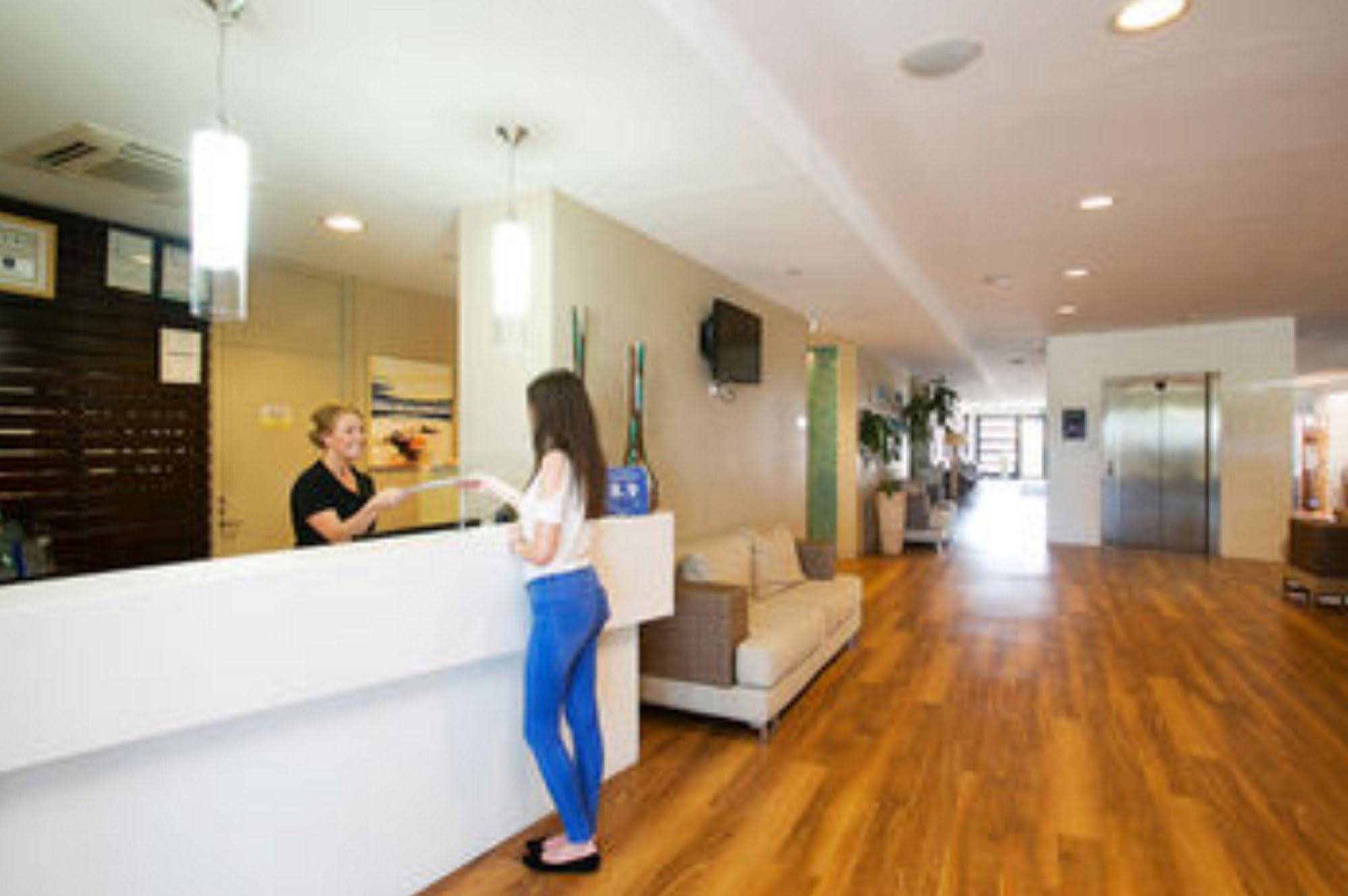 Caves Coastal Bar & Bungalows Caves Beach Exterior photo