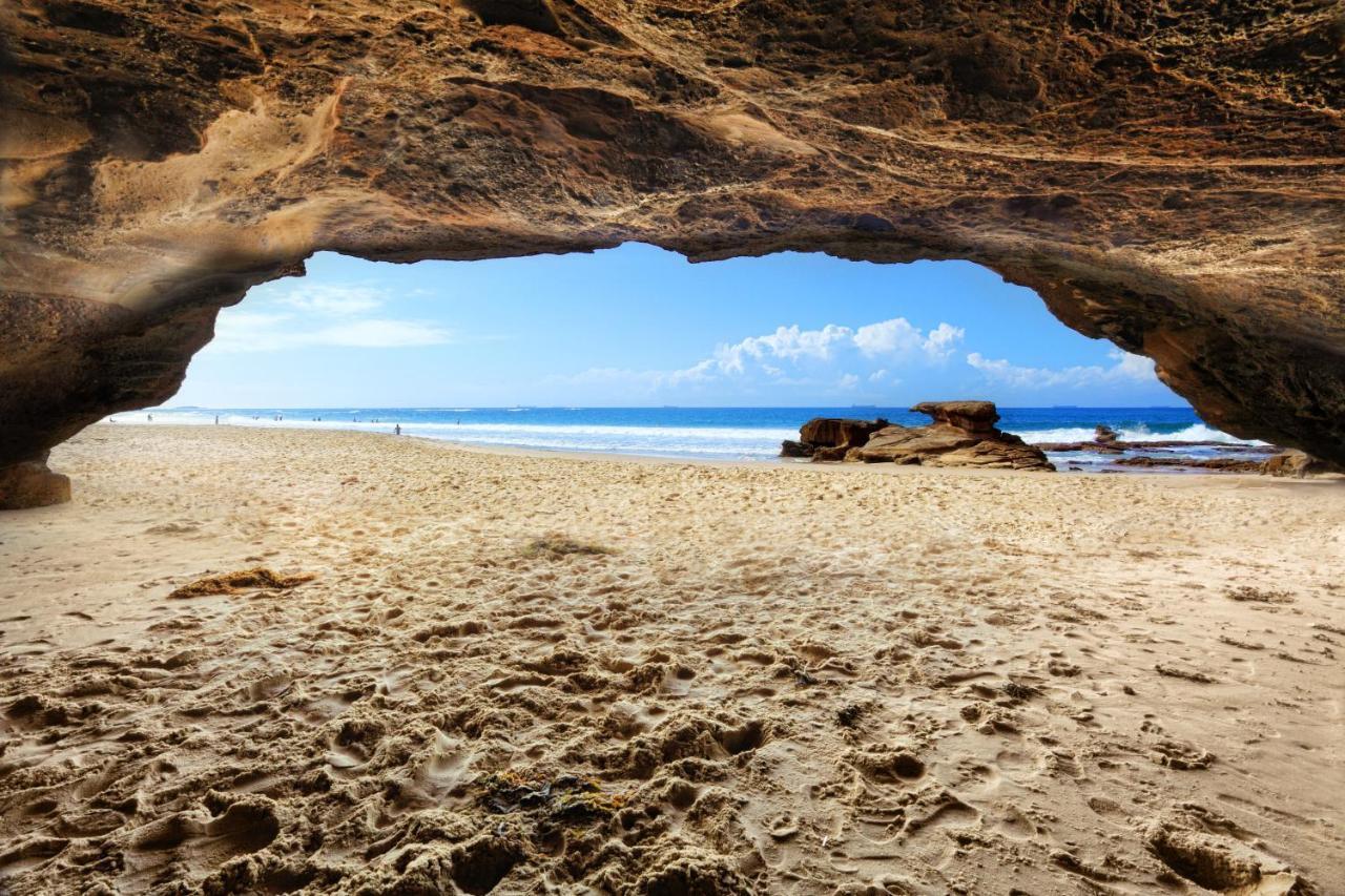 Caves Coastal Bar & Bungalows Caves Beach Exterior photo